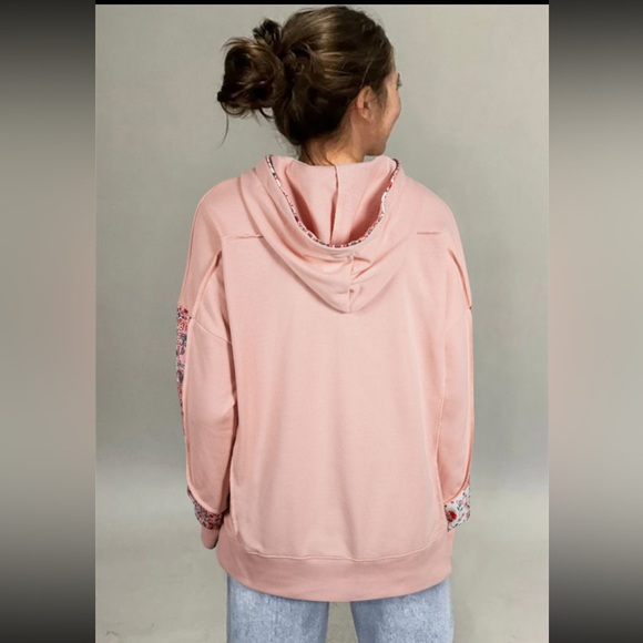 1120. Floral patchwork hoodie in peach - Picture 2 of 2